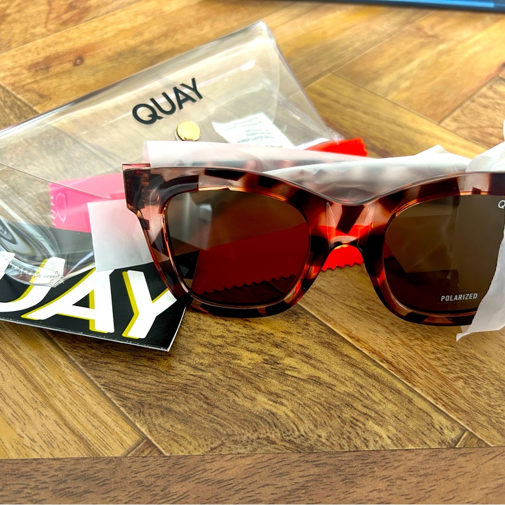 NWT Quay After Hours - Rare color!